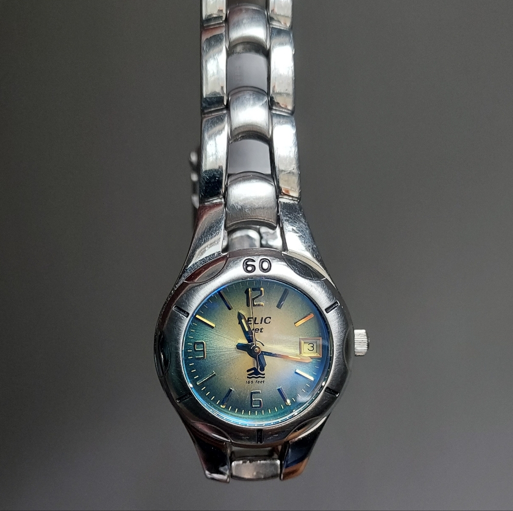 END 30-APR | Relic Silver Watch with Gradient Blue Dial